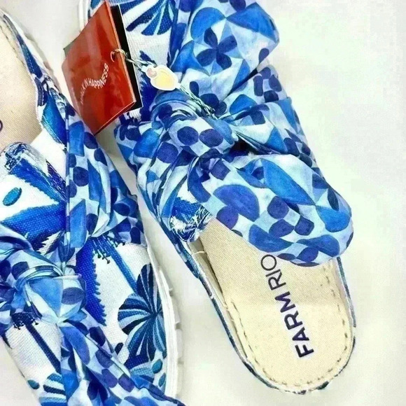 FARM RIO Women’s Tropical Sweet Rio Mule Sneaker With Blue Bow NWT SIZE 9 - Picture 13 of 15